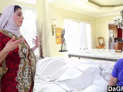 Dagfs - Nadia Ali Exposes Her Indian Pussy