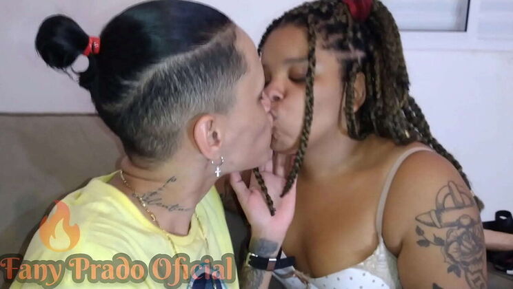 Hot Lesbian Night Out with Agatha Kent and Fanny Prado - Amateur Brazilian Lesbians