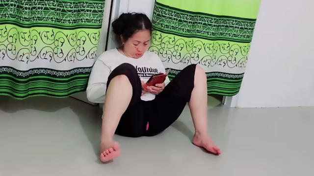 pertama kali ngewe ibu kandung, rasa nya sedap bener Full Nya Di Https://s.id/bocilsempit
