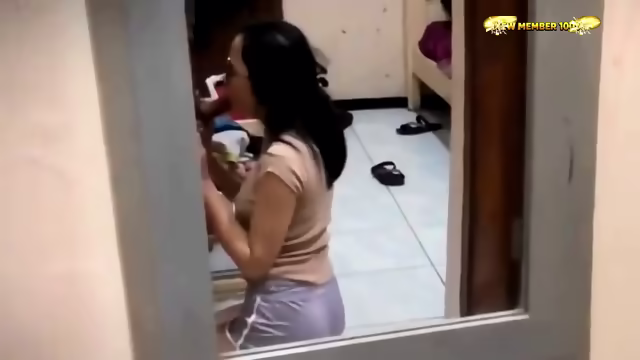 VIRAL DISPONG KAKAK IPAR CANTIK DIRUMAH SAAT SEPI | BOKEP INDO